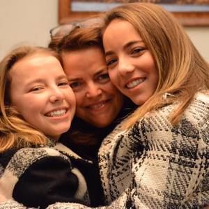 Meet your Posher, Dee